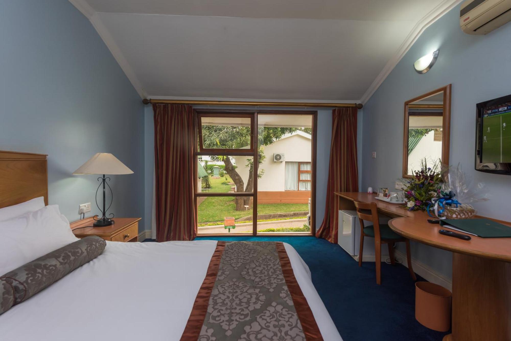 Hotel Sunbird Lilongwe Esterno foto