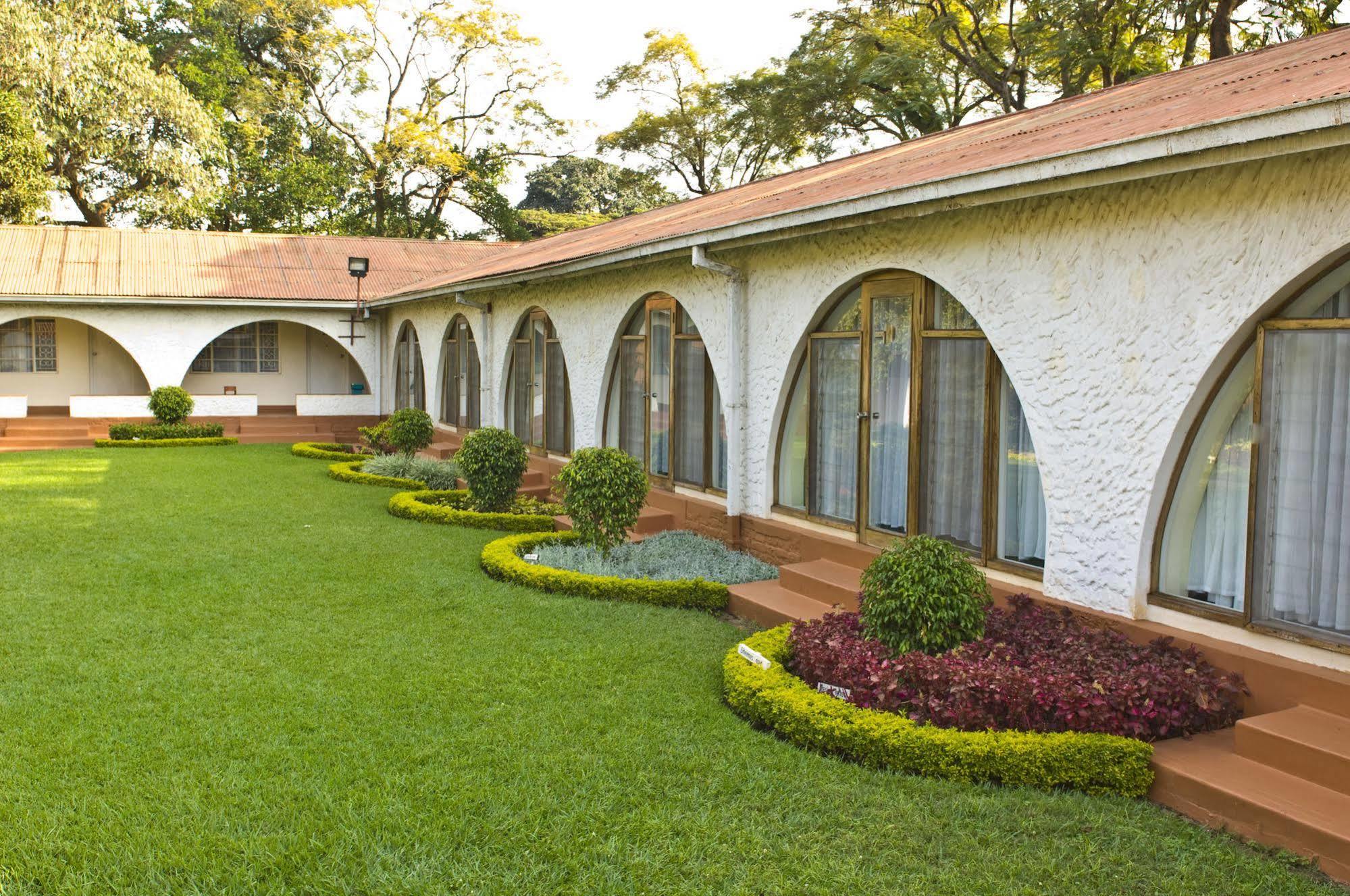 Sunbird Lilongwe Hotel Esterno foto