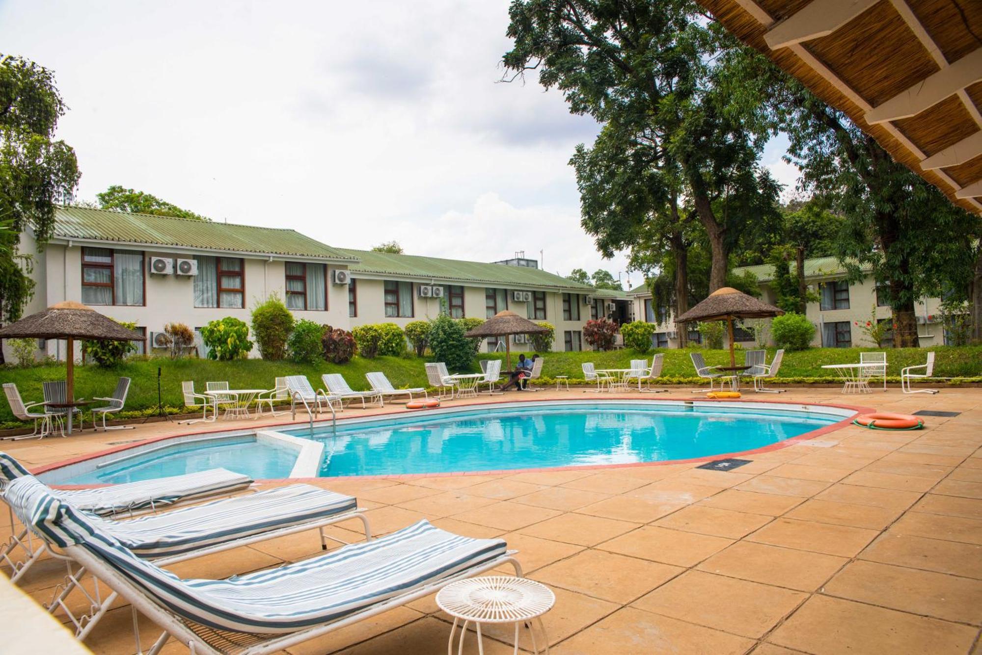 Hotel Sunbird Lilongwe Esterno foto